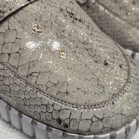 Ilse Jacobsen Hornbaek Wheat Gold Snakeskin Embossed Platform Shoes Loafers 10.5 - Picture 2 of 11